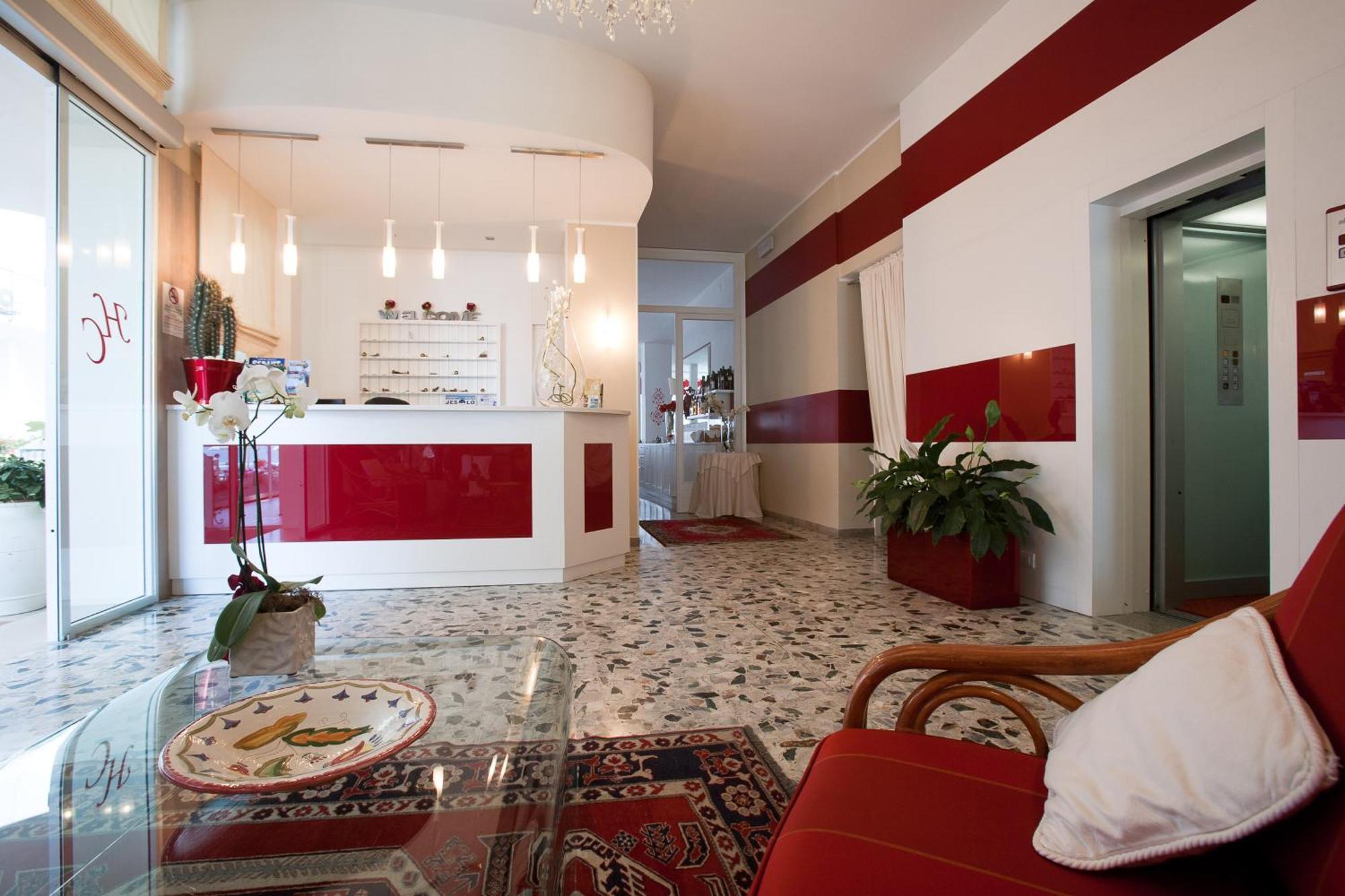 Hotel Canarie Лідо-ді-Єзоло Екстер'єр фото