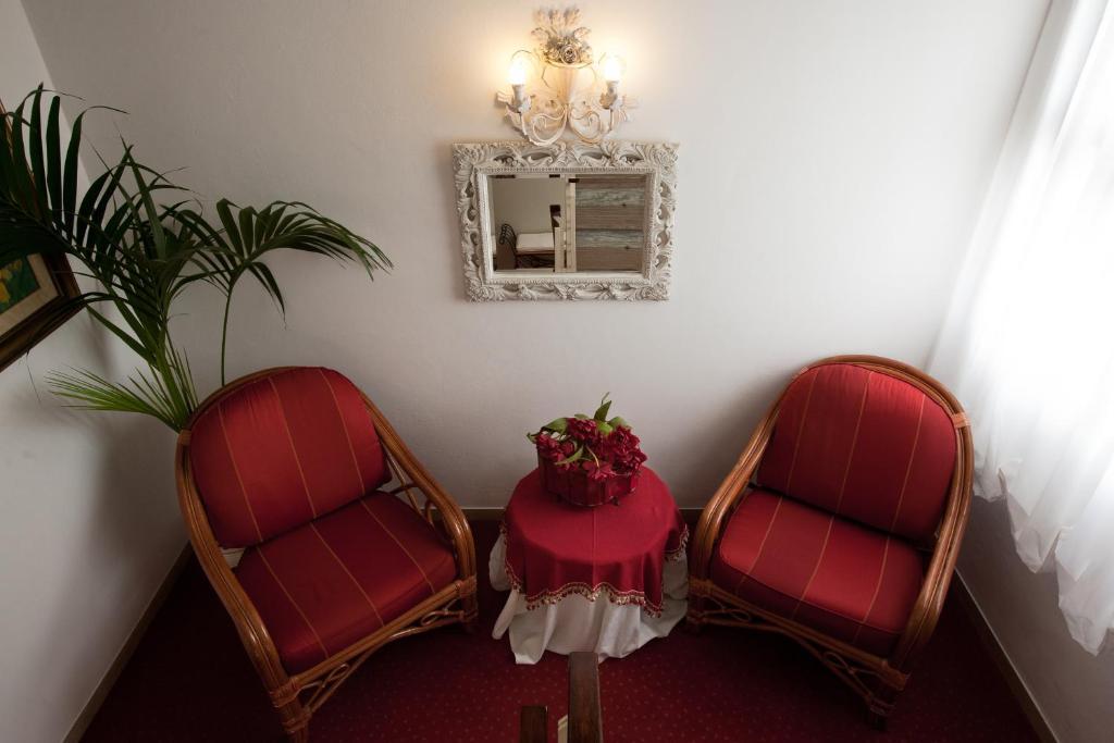 Hotel Canarie Лідо-ді-Єзоло Екстер'єр фото